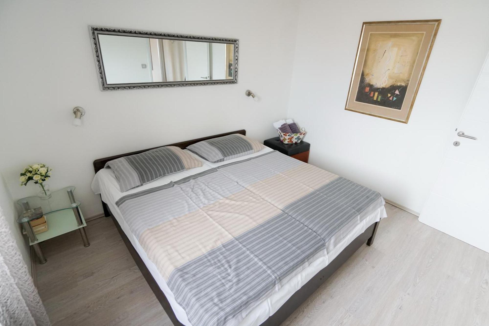 Apartments Osljak Преко Экстерьер фото