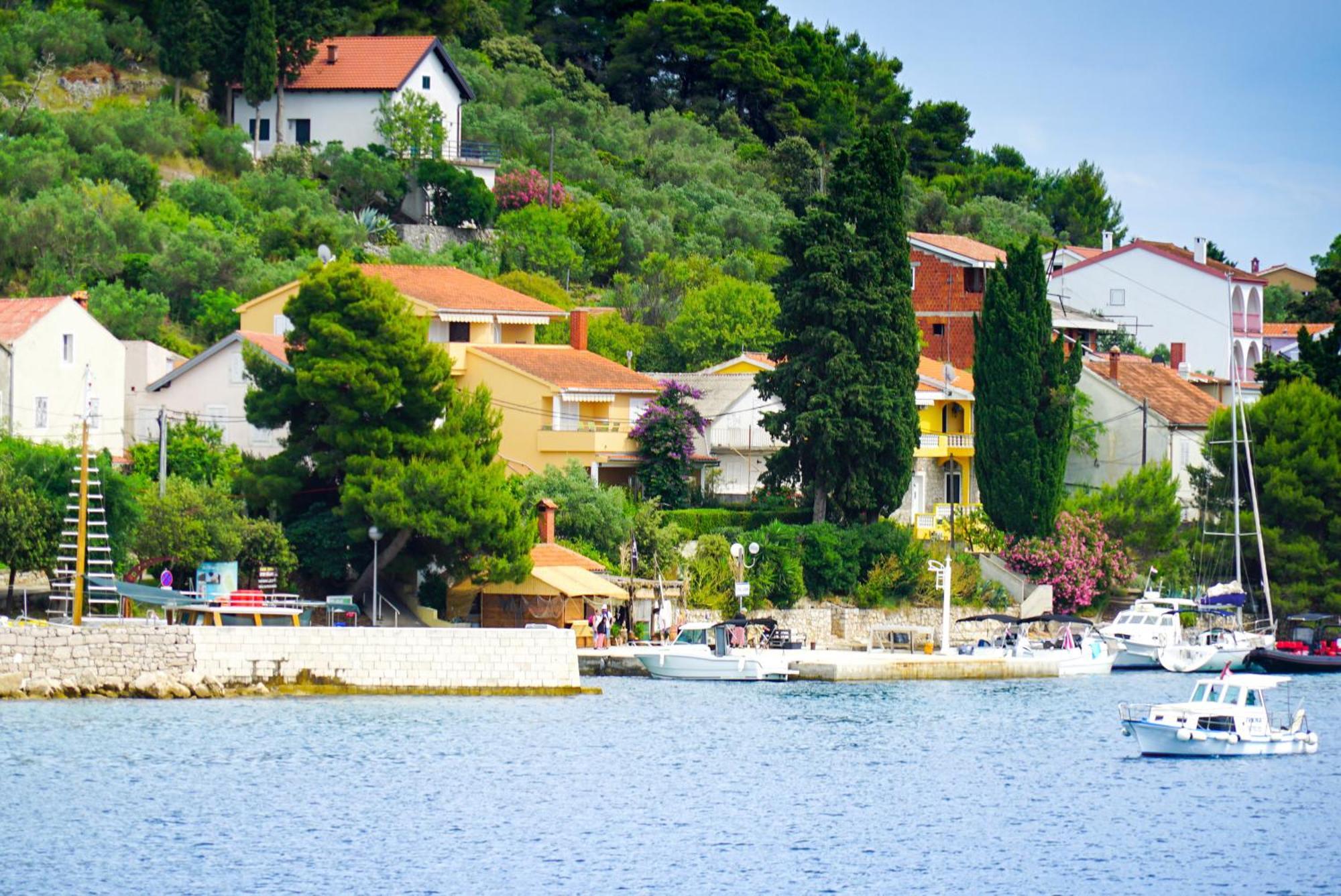 Apartments Osljak Преко Экстерьер фото