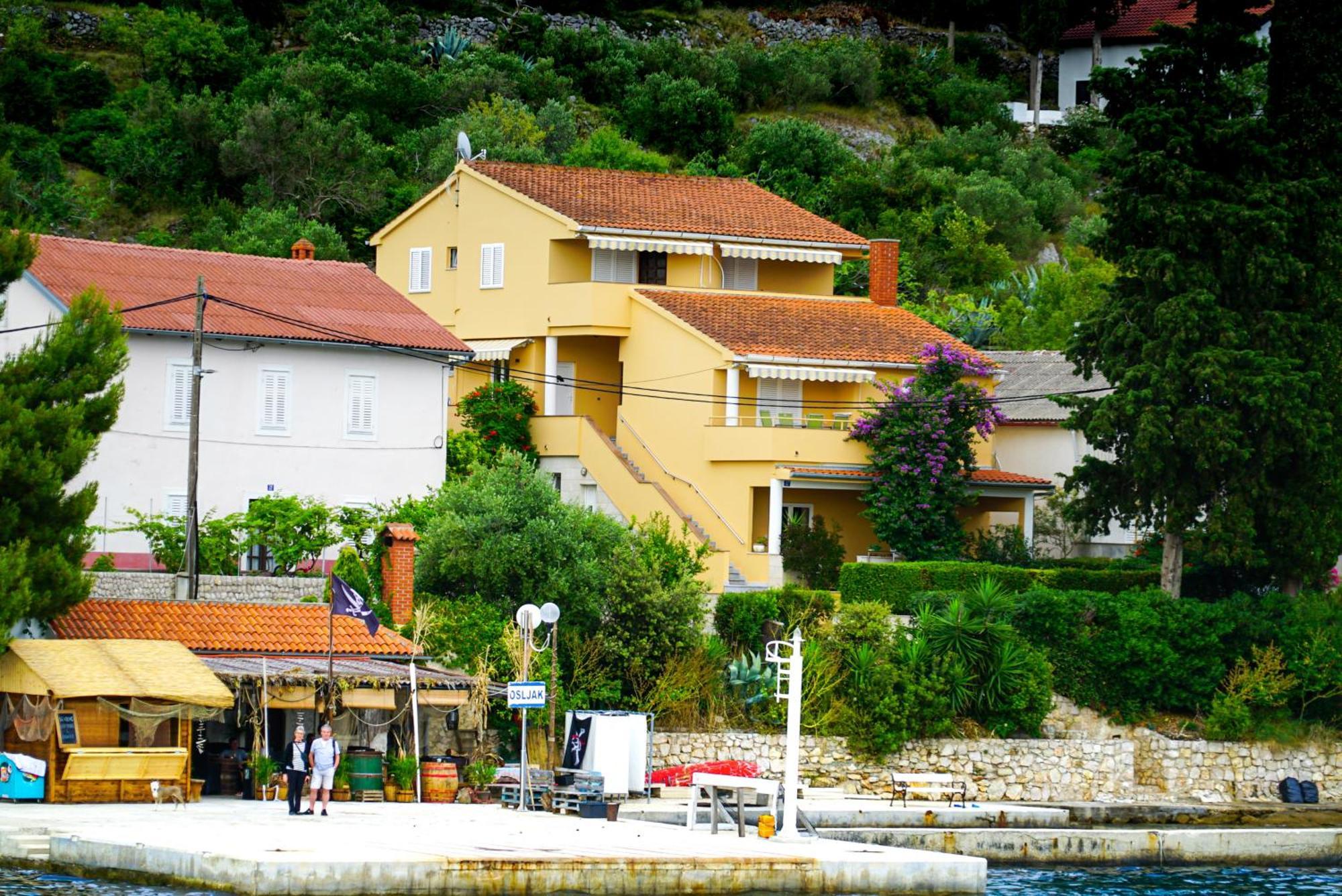 Apartments Osljak Преко Экстерьер фото